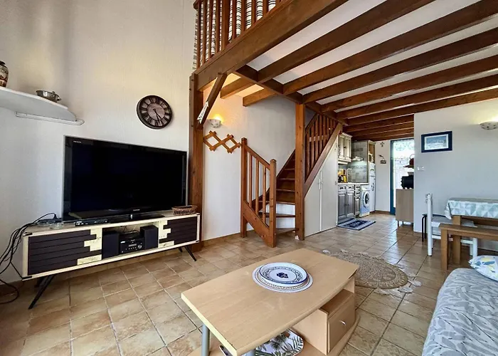 Apartment Maison 2 Pieces Avec Mezzanine 5 Couchages Saint-denis D'oleron Sdo000-062 Saint-Denis-d'Oleron